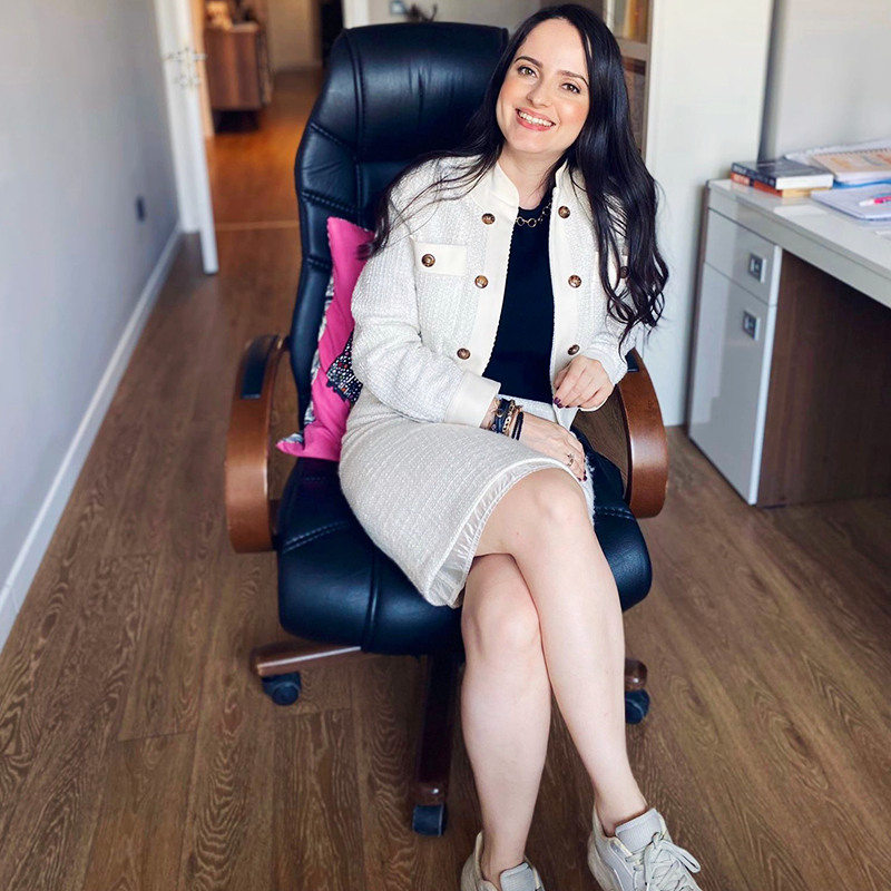 Elif Özdeniz Ayvaz resim 1