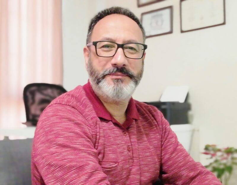 Barış Yaka : Kapak Görseli