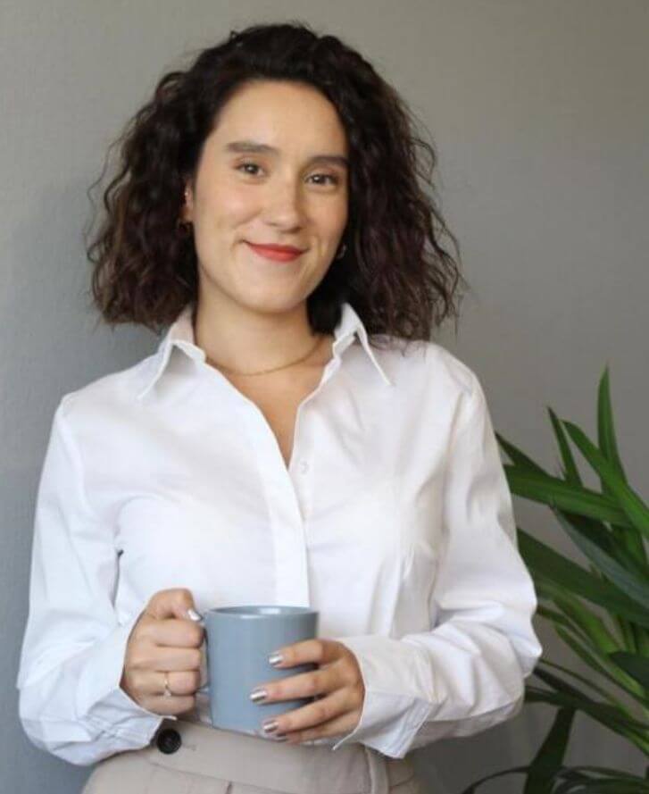 Gizem Oytun : Kapak Görseli