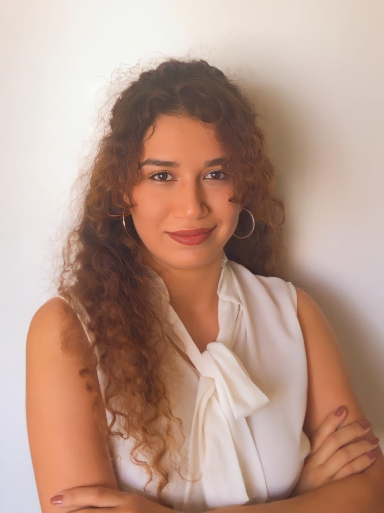 Sinem Bayrak : Kapak Görseli