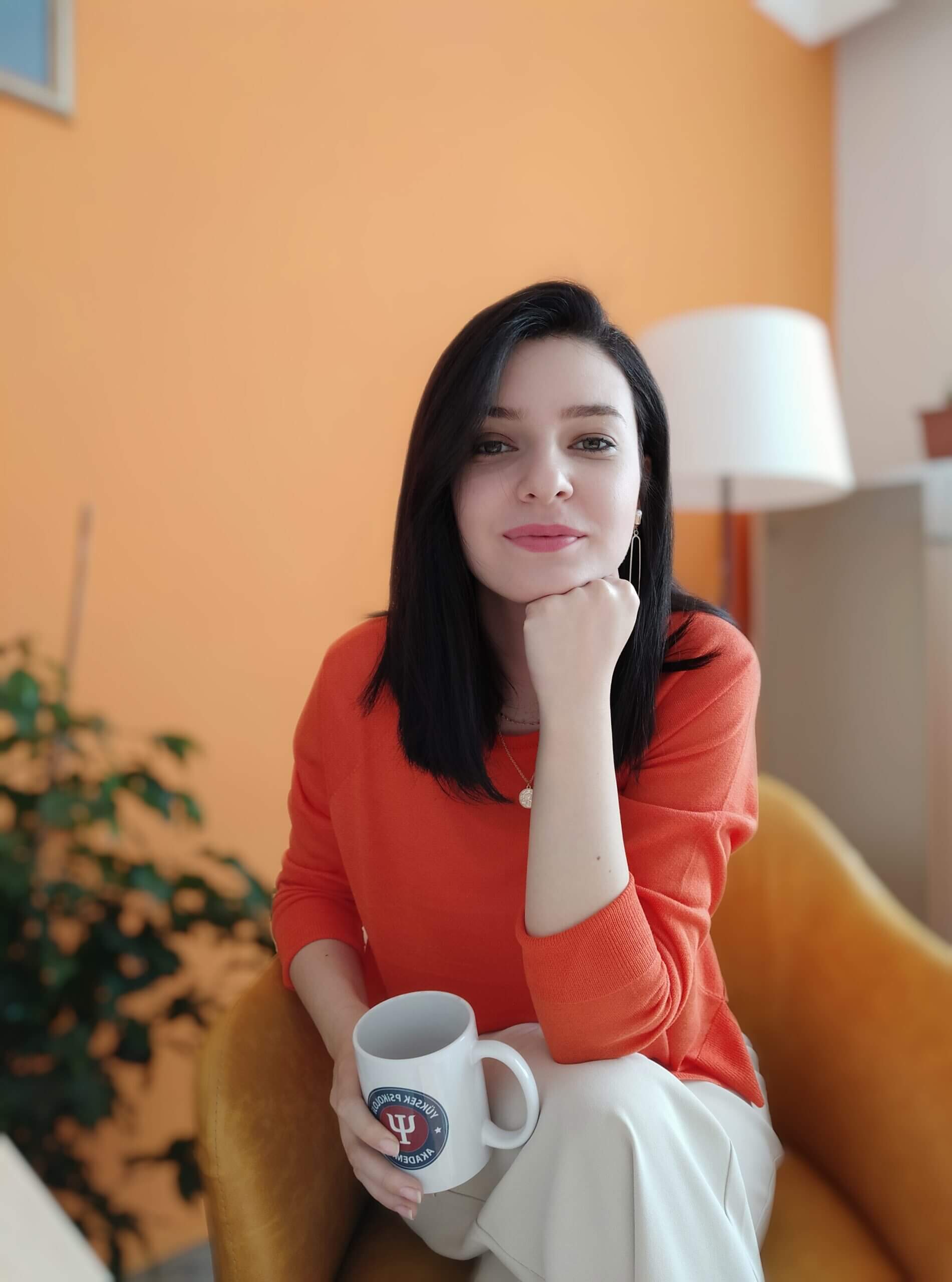Süeda Sınar : Kapak Görseli