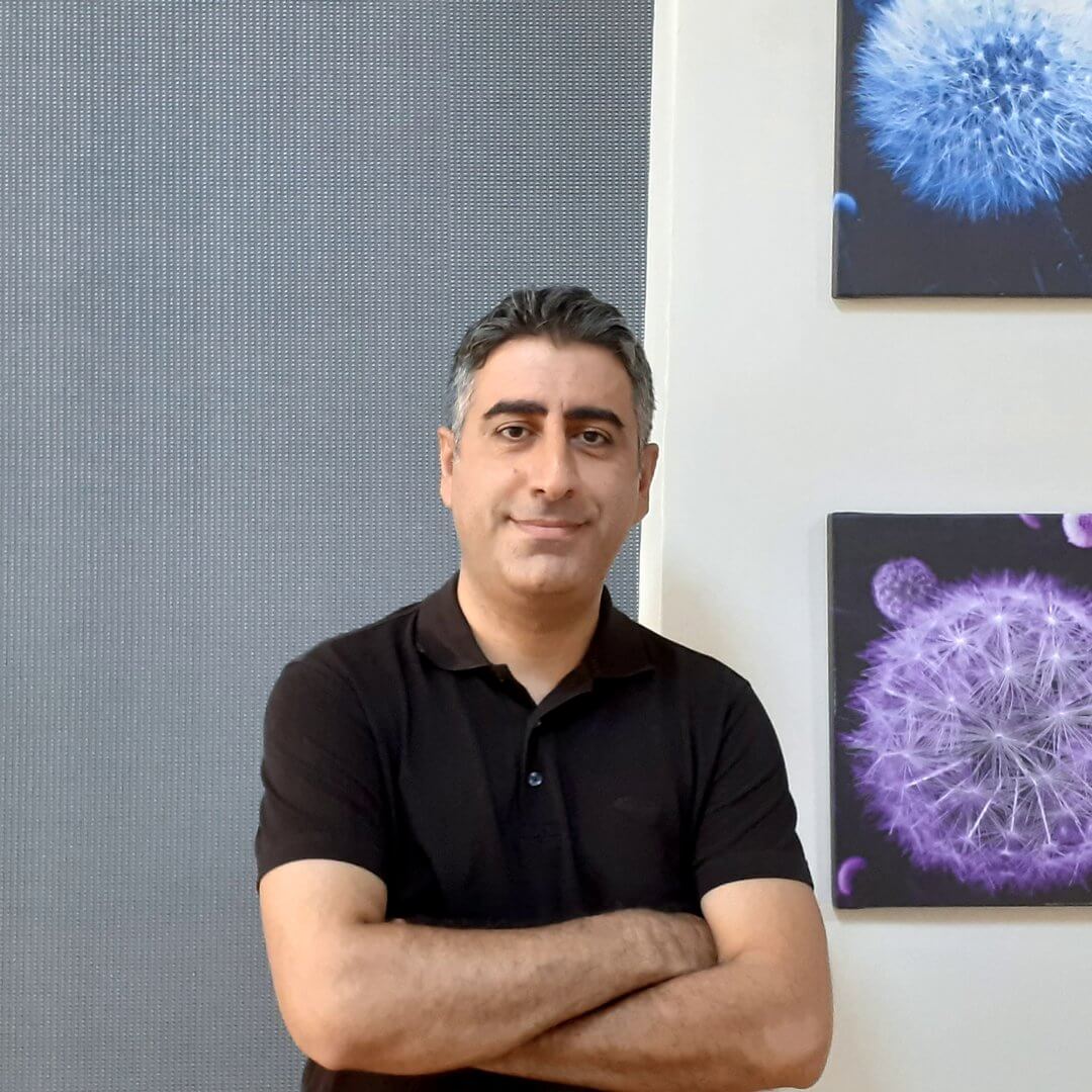 Vedat Akdemir : Kapak Görseli